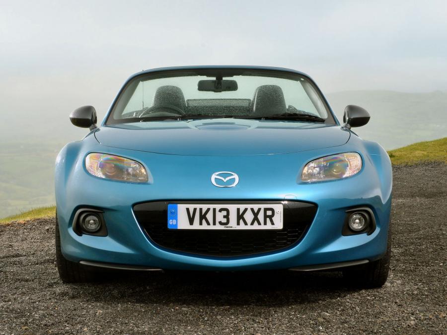  Mazda MX-5 Roadster-Coupe Sport Graphite 2013 года  (фото 18 из 24)